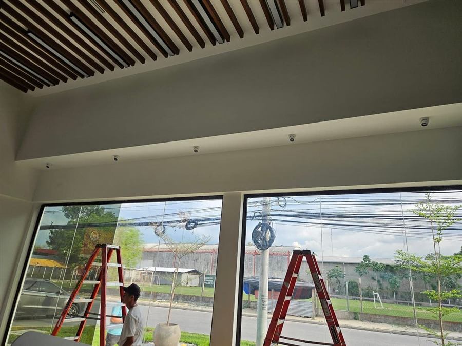 Instalación de cámaras CCTV en techo